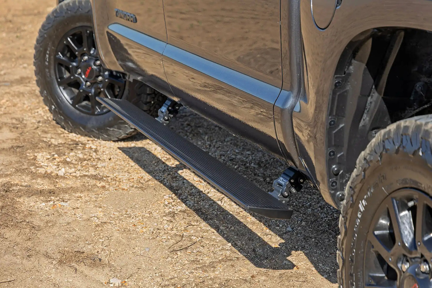 POWER RUNNING BOARDS LIGHTED | TOYOTA TUNDRA (07-21)