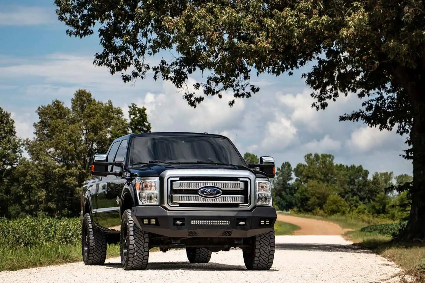 FRONT BUMPER FORD F-250/F-350 SUPER DUTY 2WD/4WD (2011-2016)