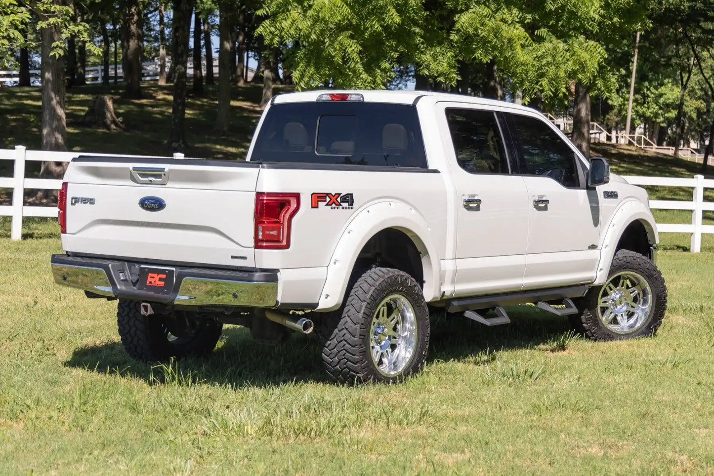 SRX2 ADJ ALUMINUM STEP CREW CAB | FORD F-150/F-150 LIGHTNING/RAPTOR/SUPER DUTY (15-23)