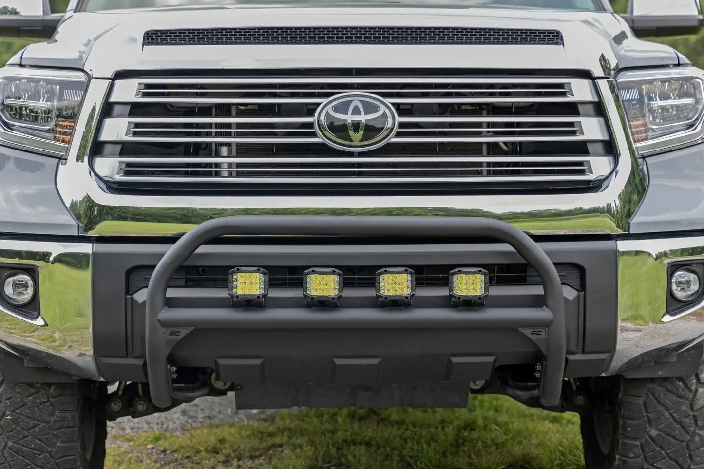 NUDGE BAR TOYOTA TUNDRA 4WD (07-21)