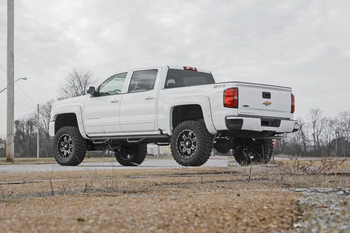 7 INCH LIFT KIT CHEVY/GMC 1500 (14-18)