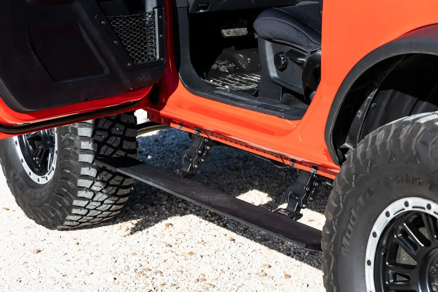 POWER RUNNING BOARDS LIGHTED | 2 DOOR | FORD BRONCO (2 DOOR) (21-23)