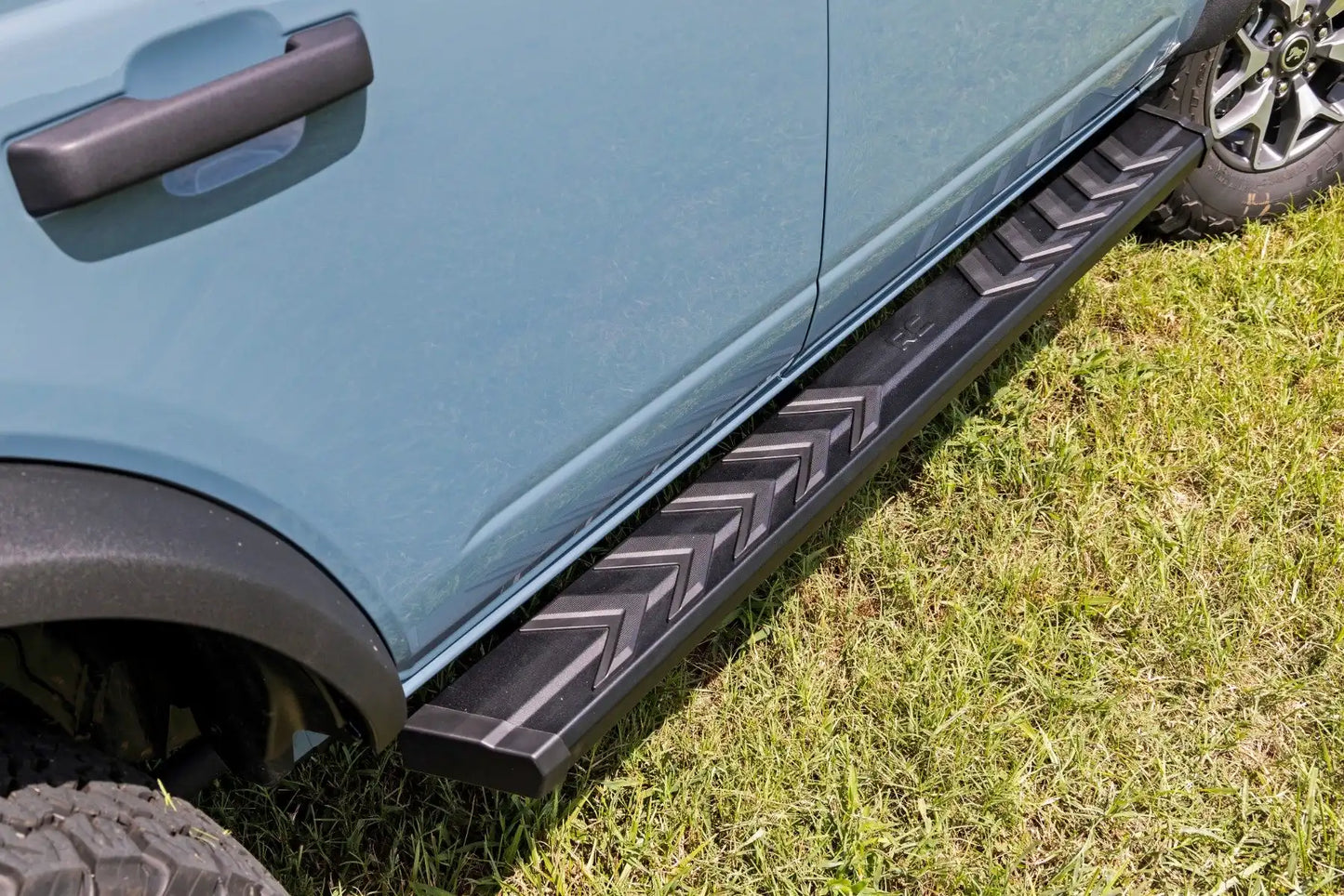 BA2 RUNNING BOARDS SIDE STEP BARS | 4-DOOR | FORD BRONCO (21-23)