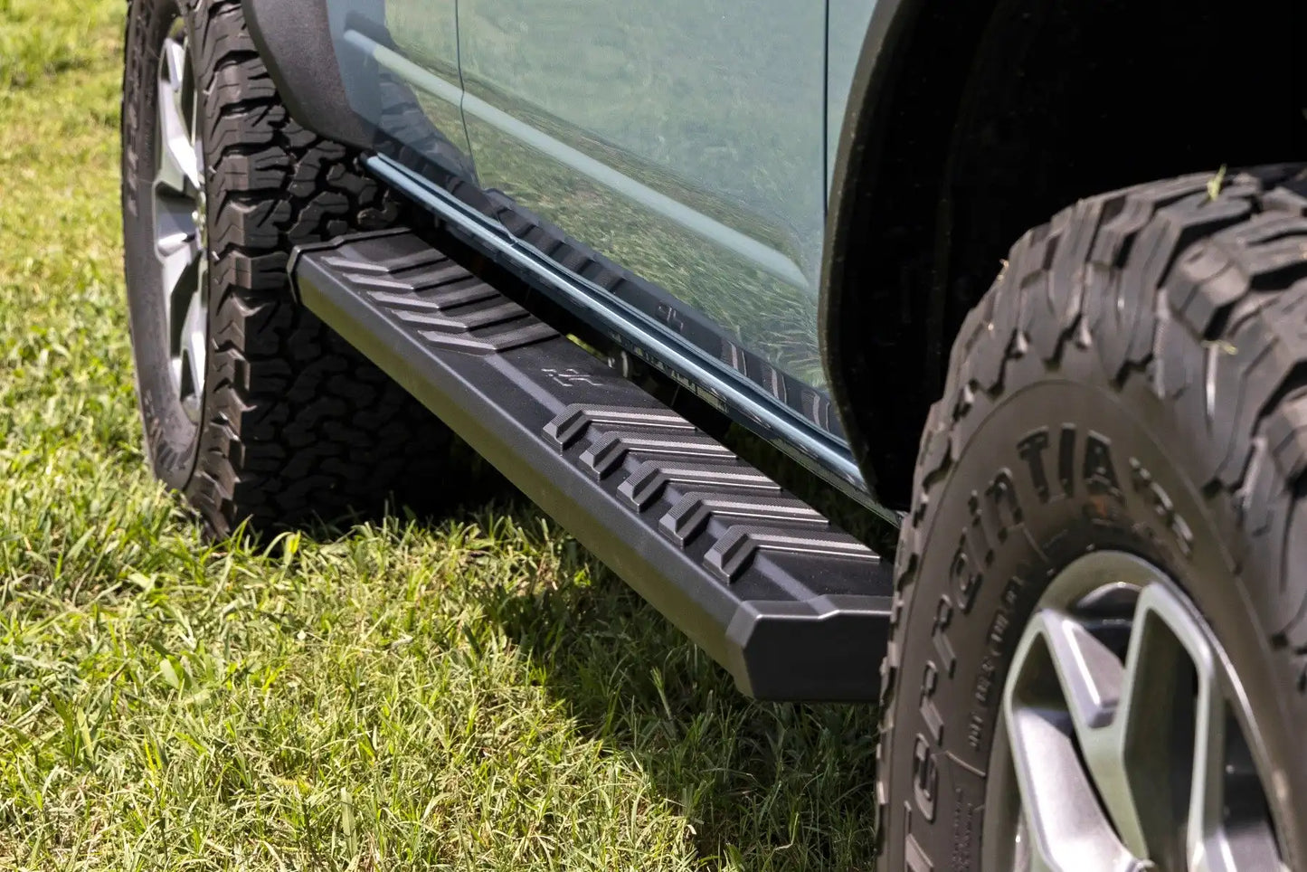 BA2 RUNNING BOARDS SIDE STEP BARS | 4-DOOR | FORD BRONCO (21-23)