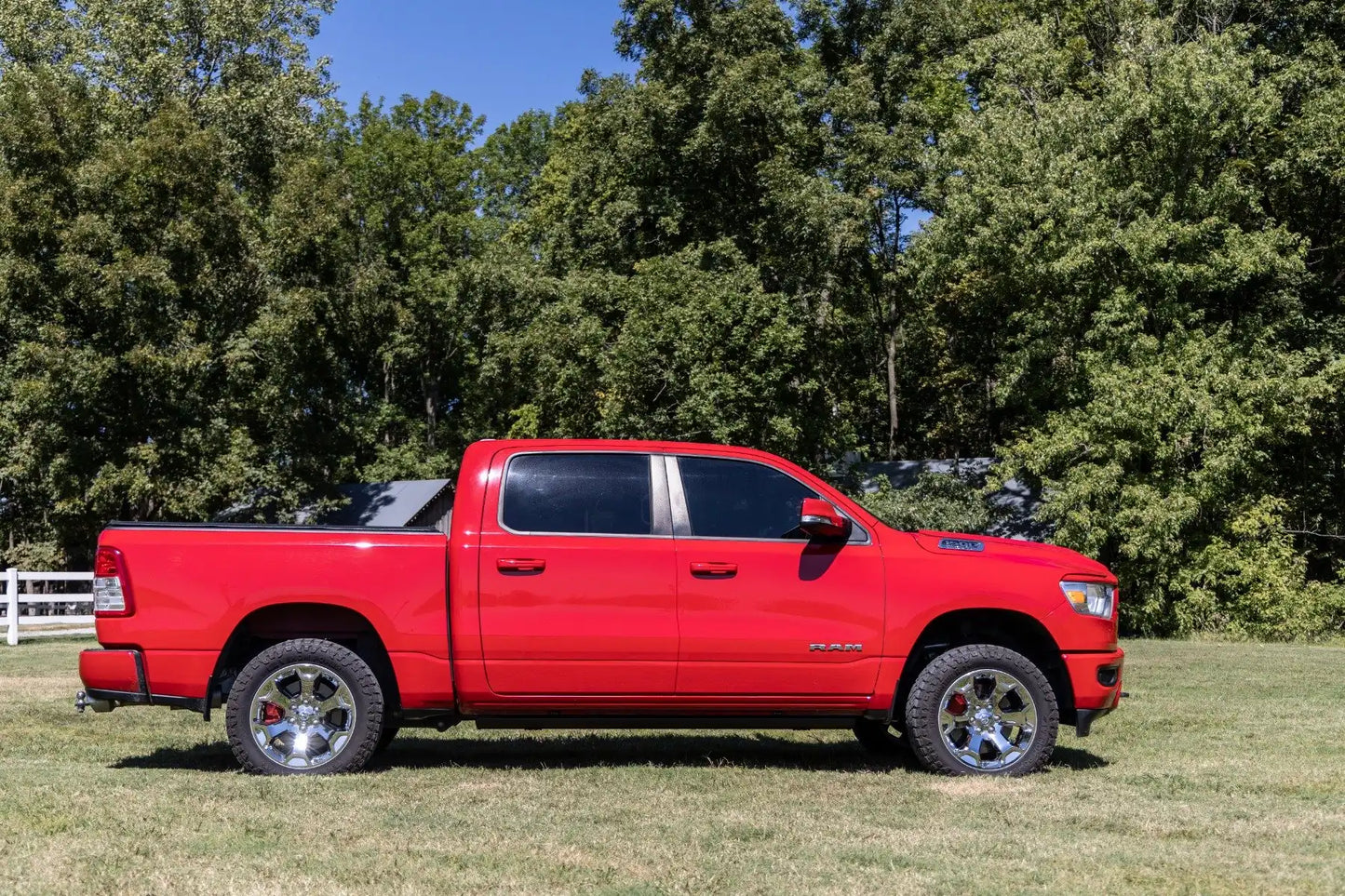 POWER RUNNING BOARDS LIGHTED | RAM 1500 (19-23)/1500 TRX (21-23)