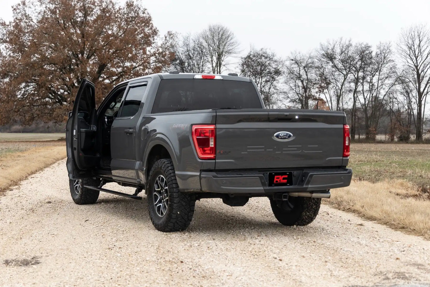 POWER RUNNING BOARDS LIGHTED | FORD F-150/F-150 LIGHTNING/RAPTOR/SUPER DUTY (15-23)