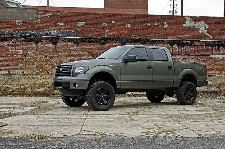 6 INCH LIFT KIT FORD F-150 4WD (2011-2013)