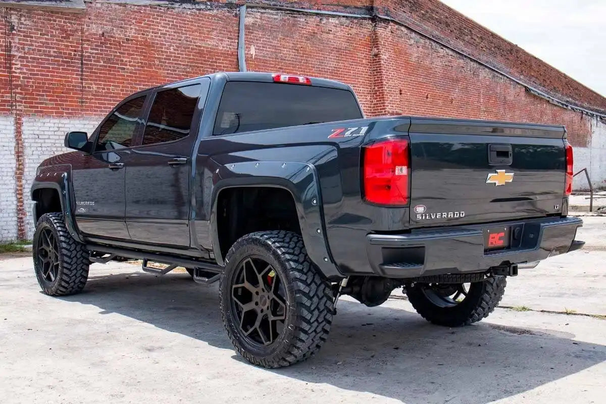 7 INCH LIFT KIT CHEVY/GMC 1500 (14-18)