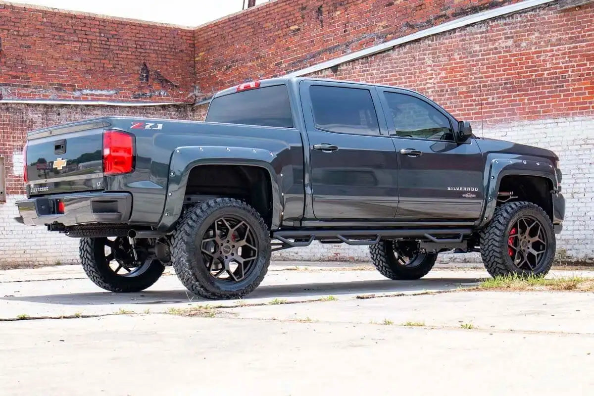 7 INCH LIFT KIT CHEVY/GMC 1500 (14-16)