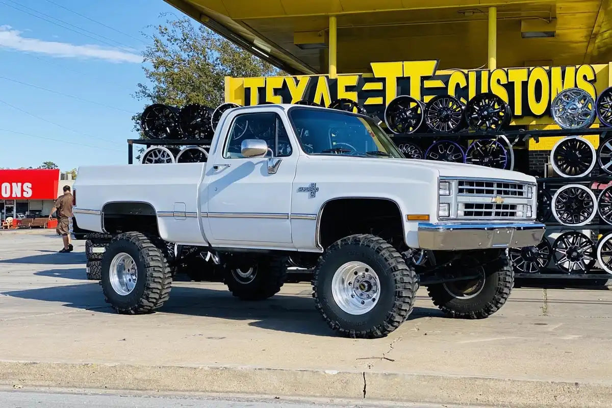 6 INCH LIFT KIT CHEVY/GMC HALF-TON SUBURBAN 4WD (1977-1991)